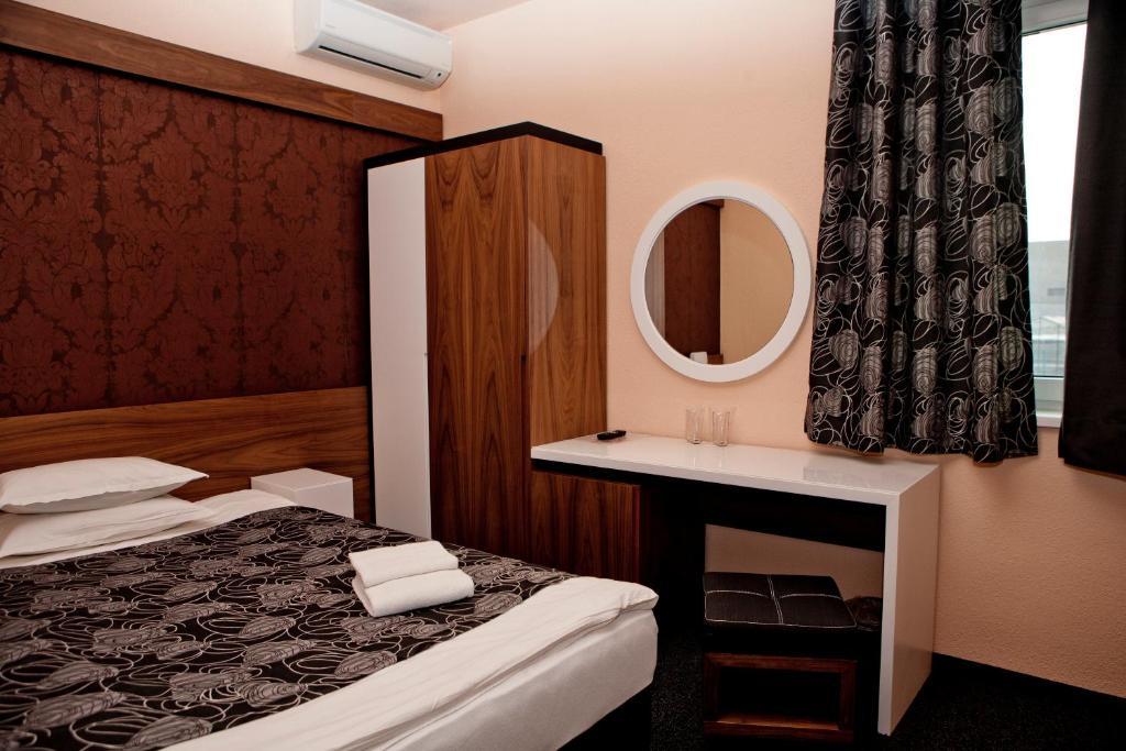 Hotel Serdica Silistra Exterior photo